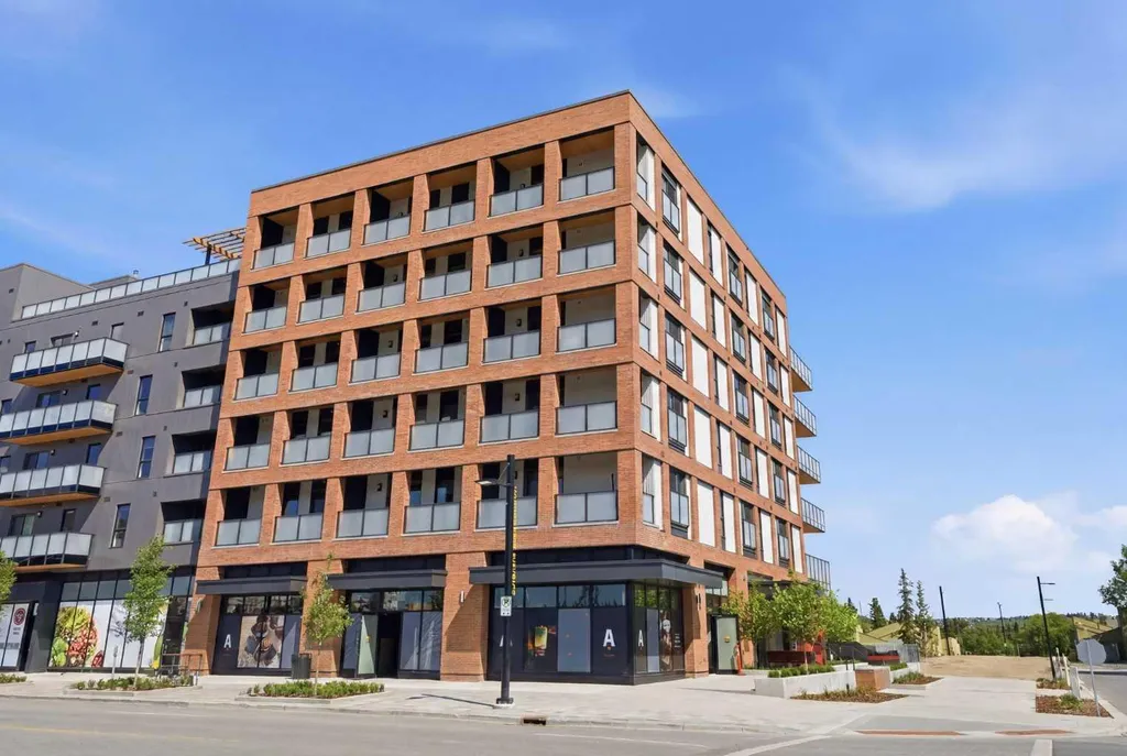 3107 Warren Street NW Calgary AB T3B 6N7