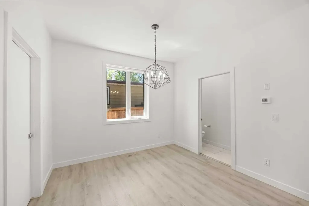 2105 5 Street NW Calgary AB T2M 5C2