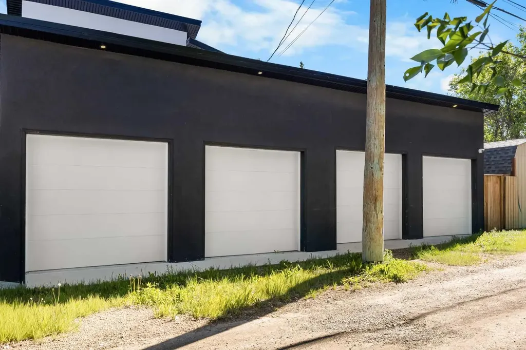 2105 5 Street NW Calgary AB T2M 5C2