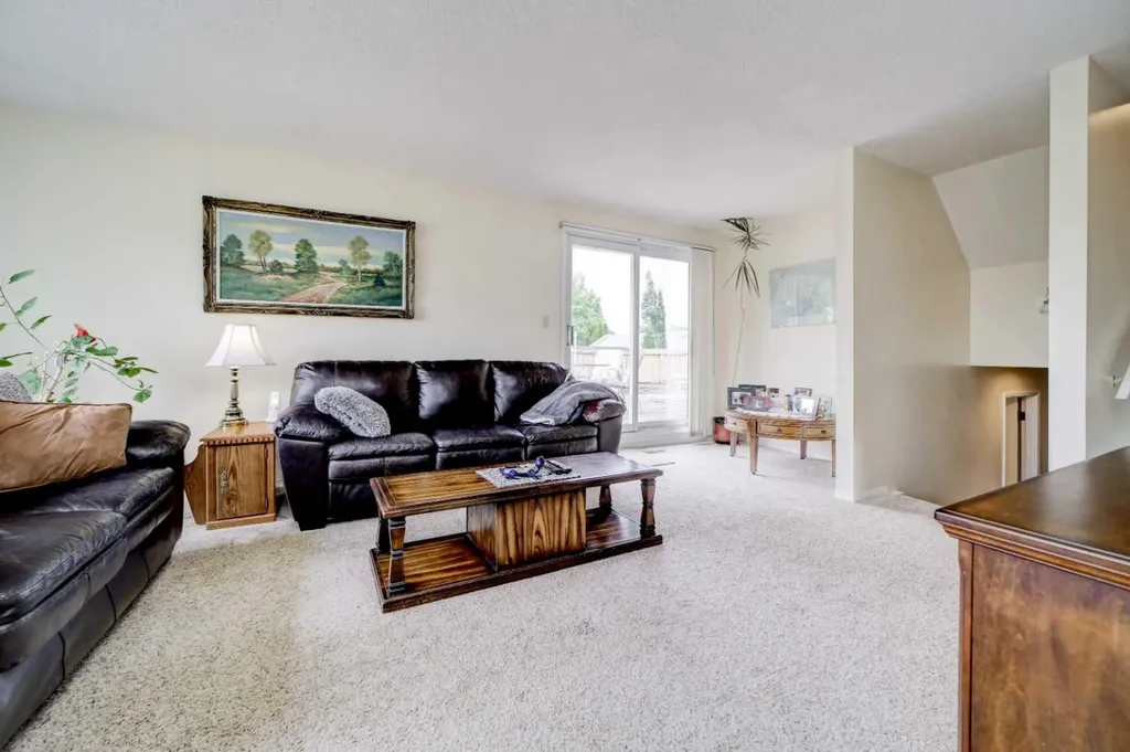 1130 James Avenue Pincher Creek AB T0K 1W0