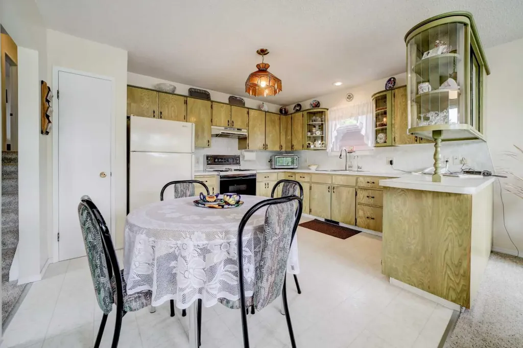 1130 James Avenue Pincher Creek AB T0K 1W0
