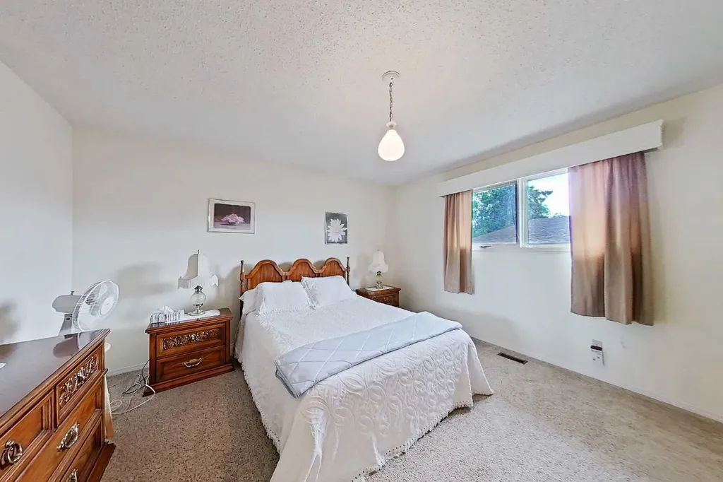 1130 James Avenue Pincher Creek AB T0K 1W0
