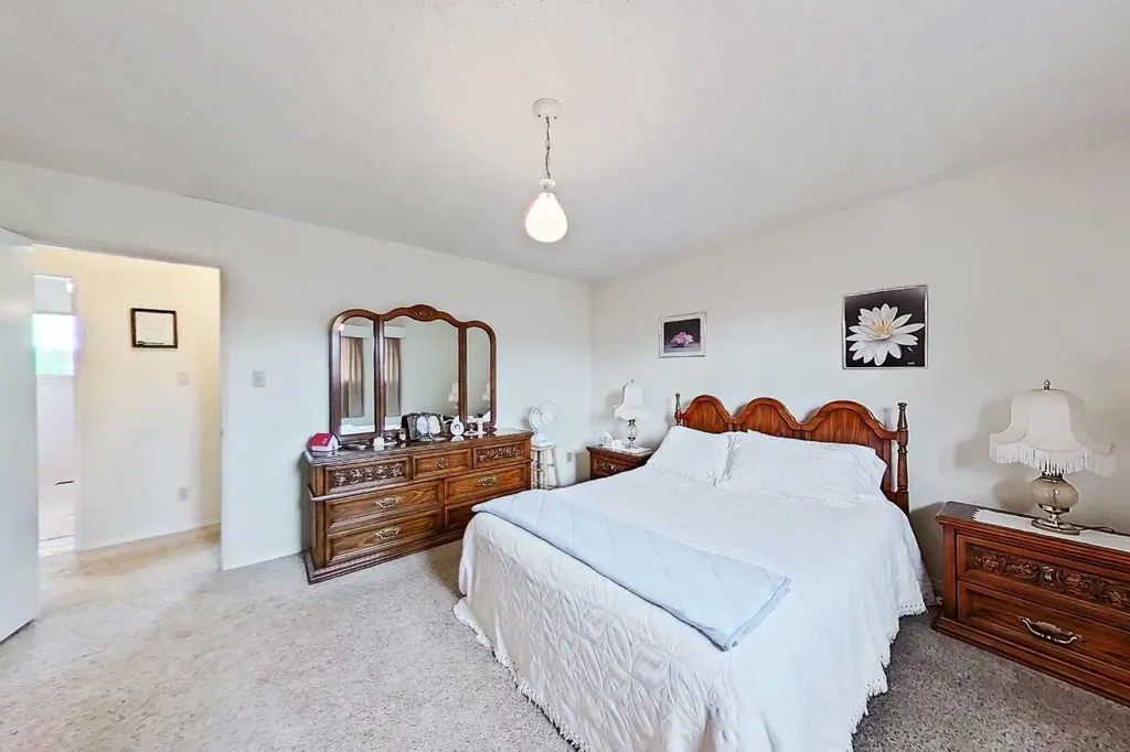 1130 James Avenue Pincher Creek AB T0K 1W0