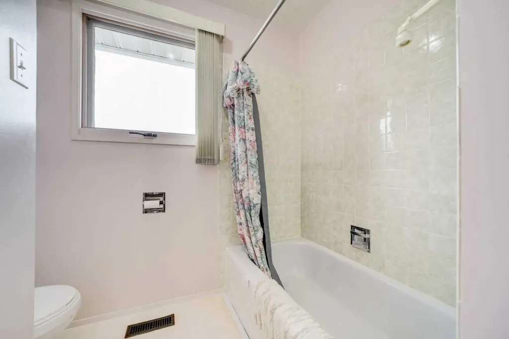 1130 James Avenue Pincher Creek AB T0K 1W0