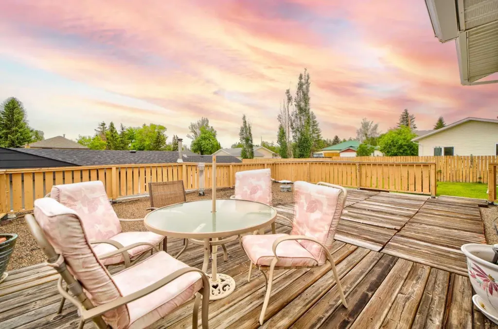 1130 James Avenue Pincher Creek AB T0K 1W0