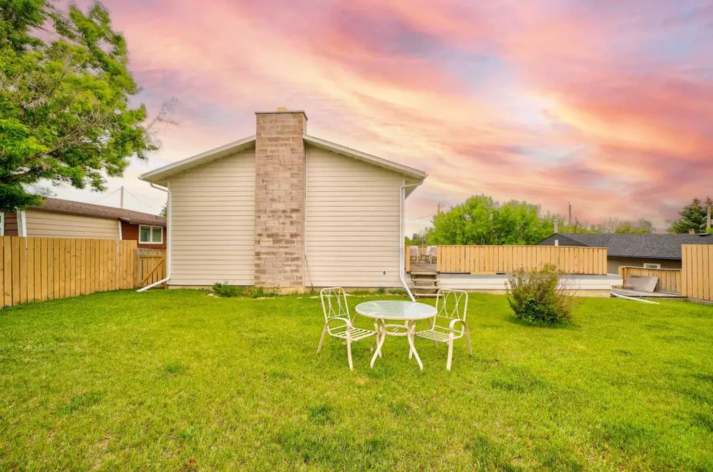 1130 James Avenue Pincher Creek AB T0K 1W0