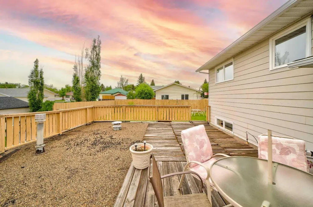 1130 James Avenue Pincher Creek AB T0K 1W0