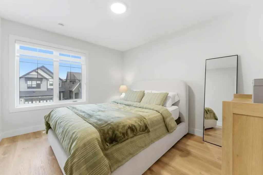 377 Magnolia Way SE Calgary AB T3M 3S6