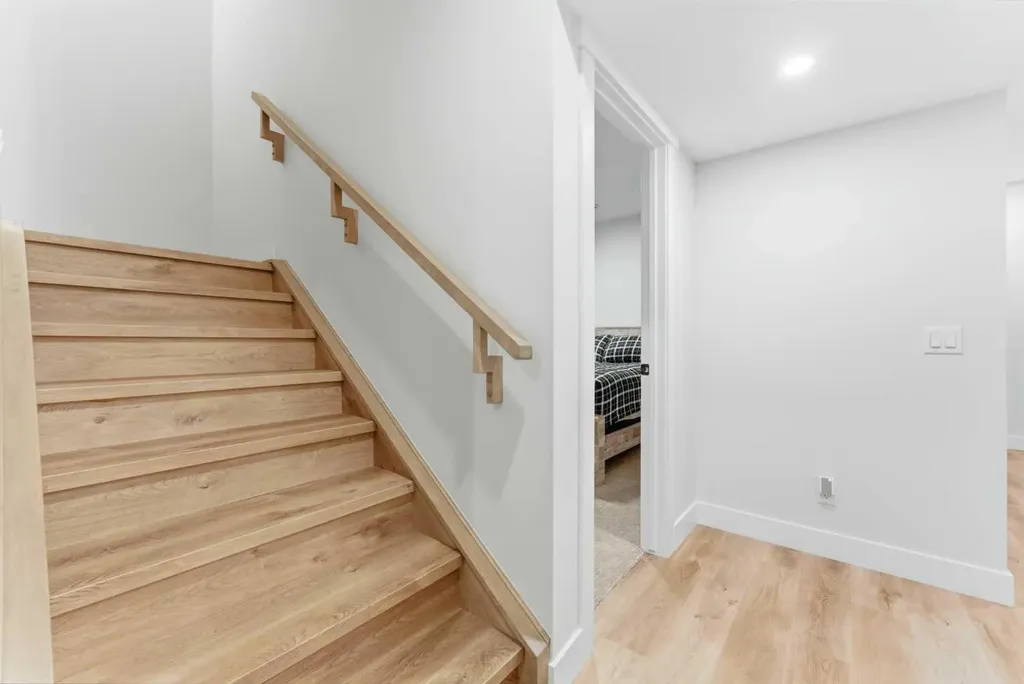 377 Magnolia Way SE Calgary AB T3M 3S6