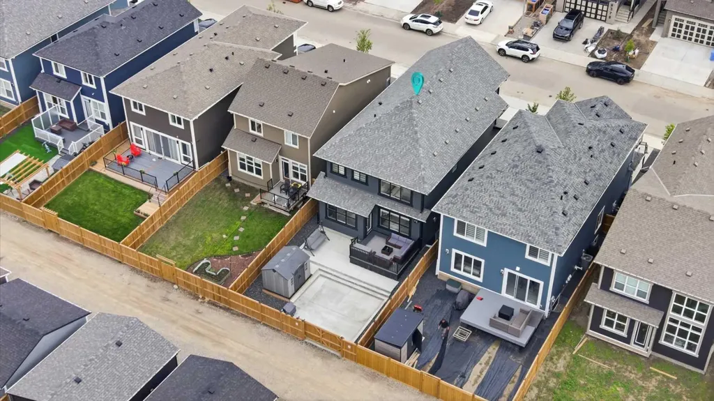 377 Magnolia Way SE Calgary AB T3M 3S6