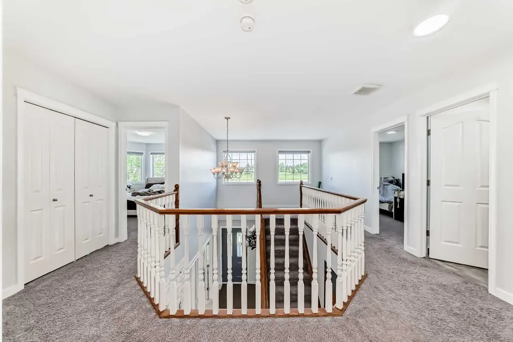 382 Cove Road Chestermere AB T1X 1J6