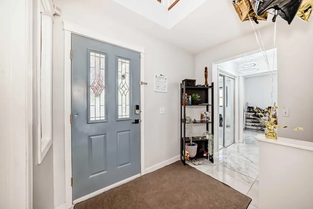 382 Cove Road Chestermere AB T1X 1J6