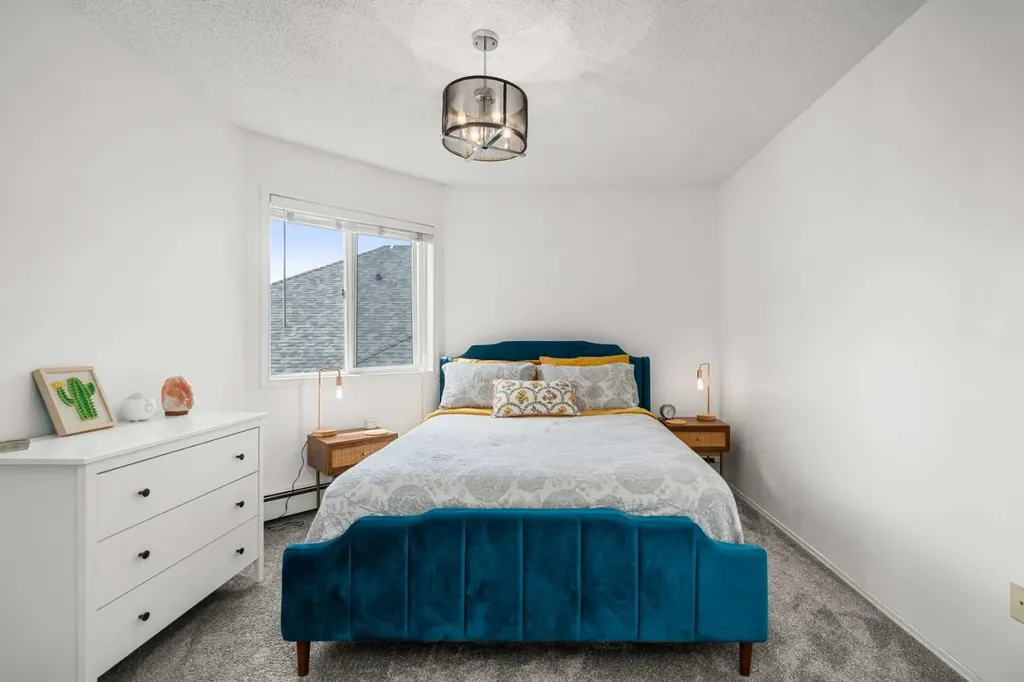 20 Sierra Morena Mews SW Calgary AB T3H 3K6
