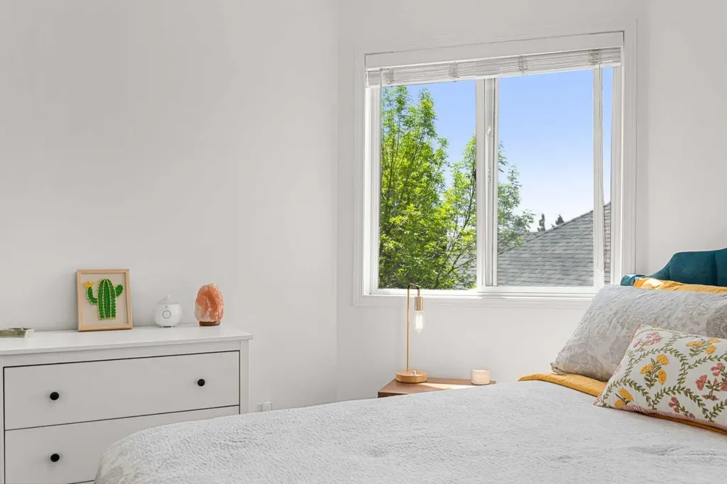 20 Sierra Morena Mews SW Calgary AB T3H 3K6