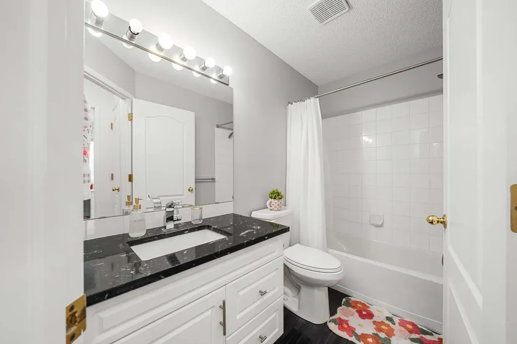 20 Sierra Morena Mews SW Calgary AB T3H 3K6