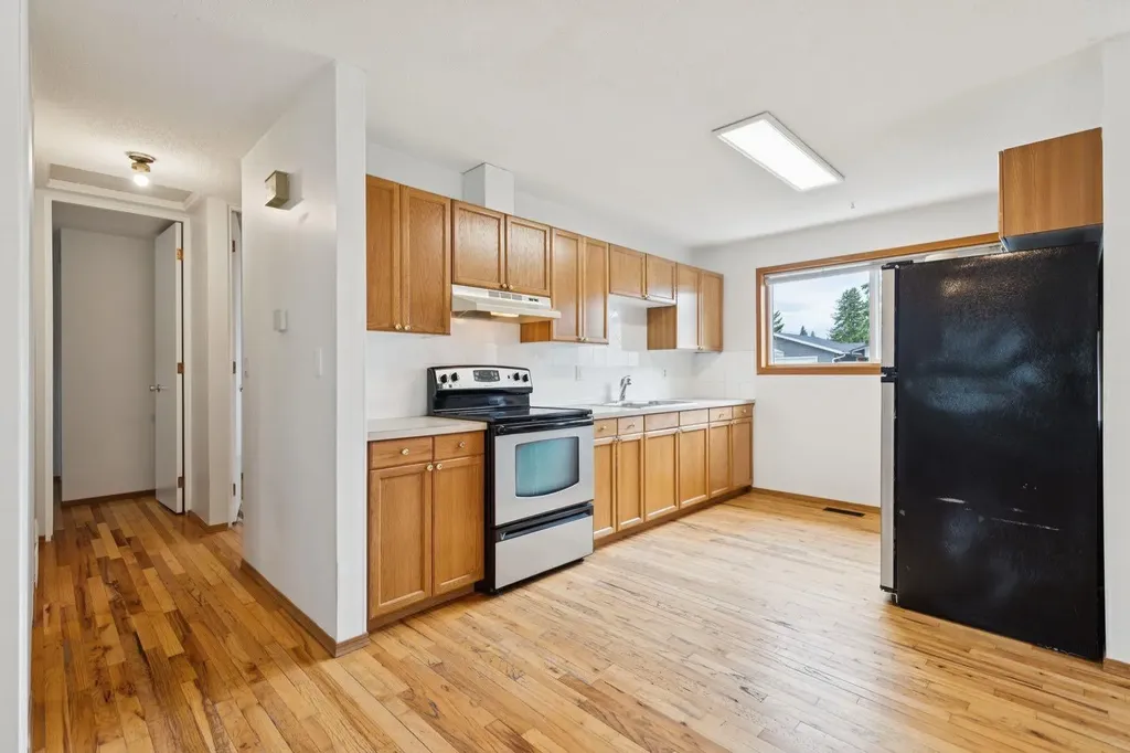 1288 Lake Sylvan Drive SE Calgary AB T2J 3C8