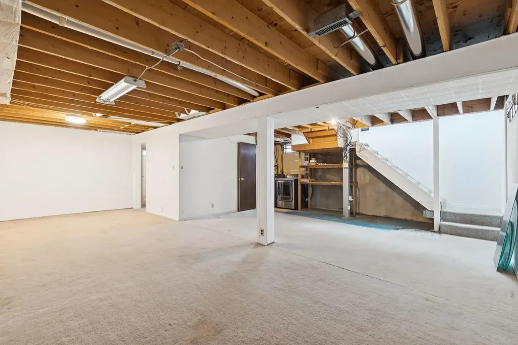1288 Lake Sylvan Drive SE Calgary AB T2J 3C8