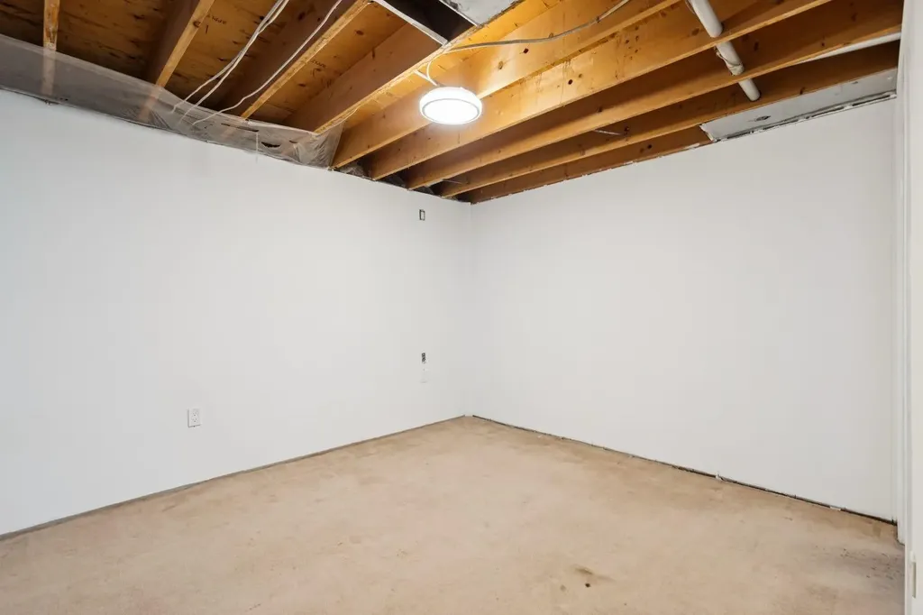 1288 Lake Sylvan Drive SE Calgary AB T2J 3C8