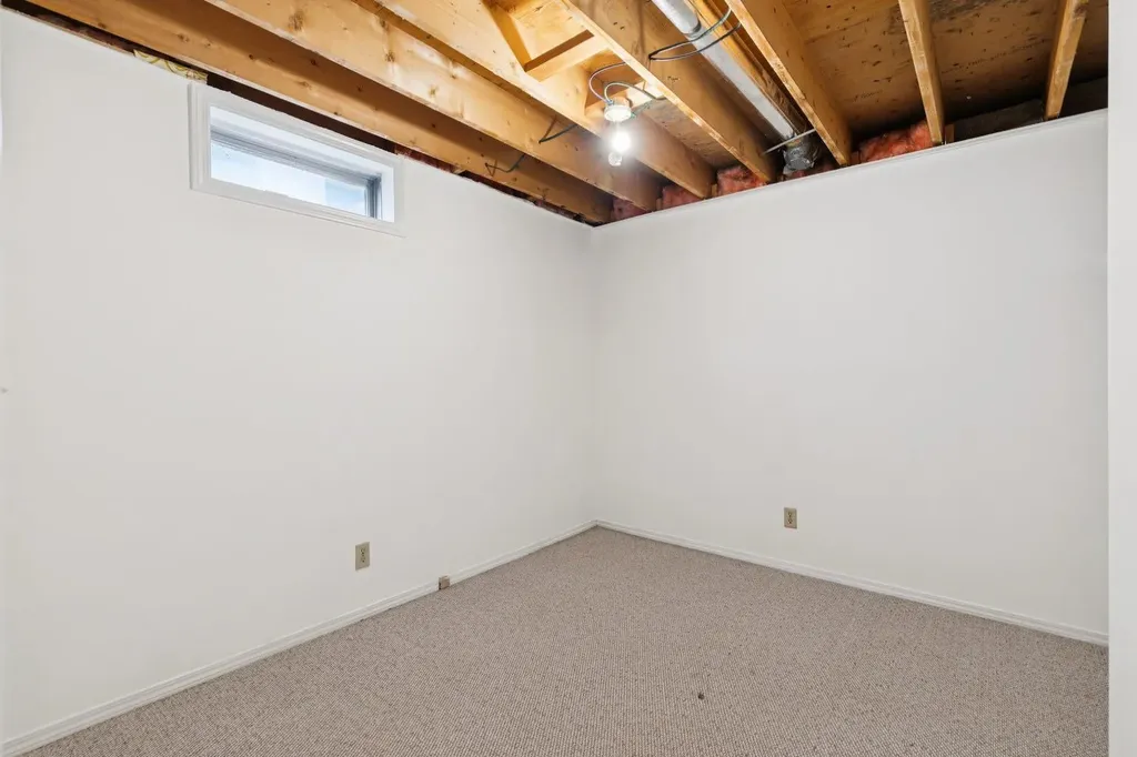 1288 Lake Sylvan Drive SE Calgary AB T2J 3C8