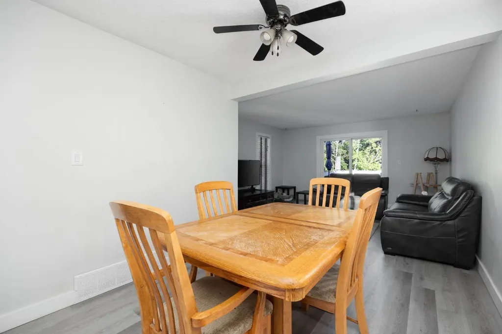 1041 Timberline Drive Fort Mcmurray AB T9K 1A8