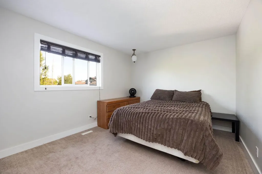1041 Timberline Drive Fort Mcmurray AB T9K 1A8