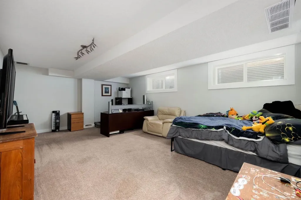 1041 Timberline Drive Fort Mcmurray AB T9K 1A8