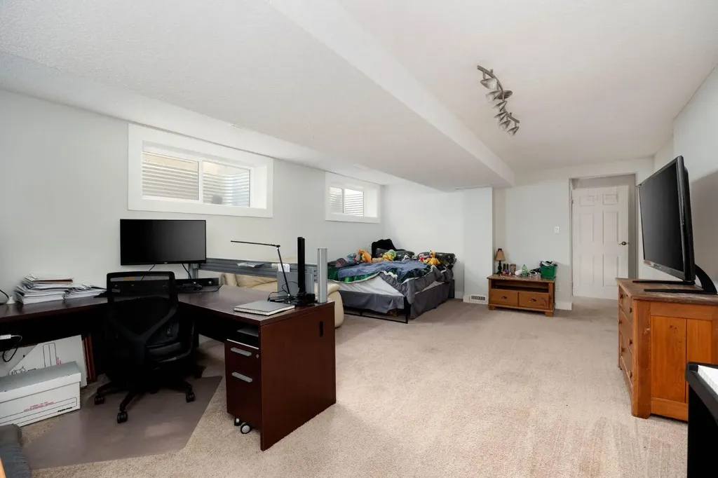 1041 Timberline Drive Fort Mcmurray AB T9K 1A8