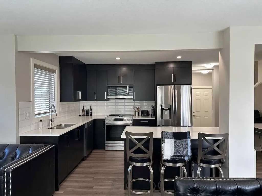 111 Golden Crescent Red Deer AB T4P 2S7