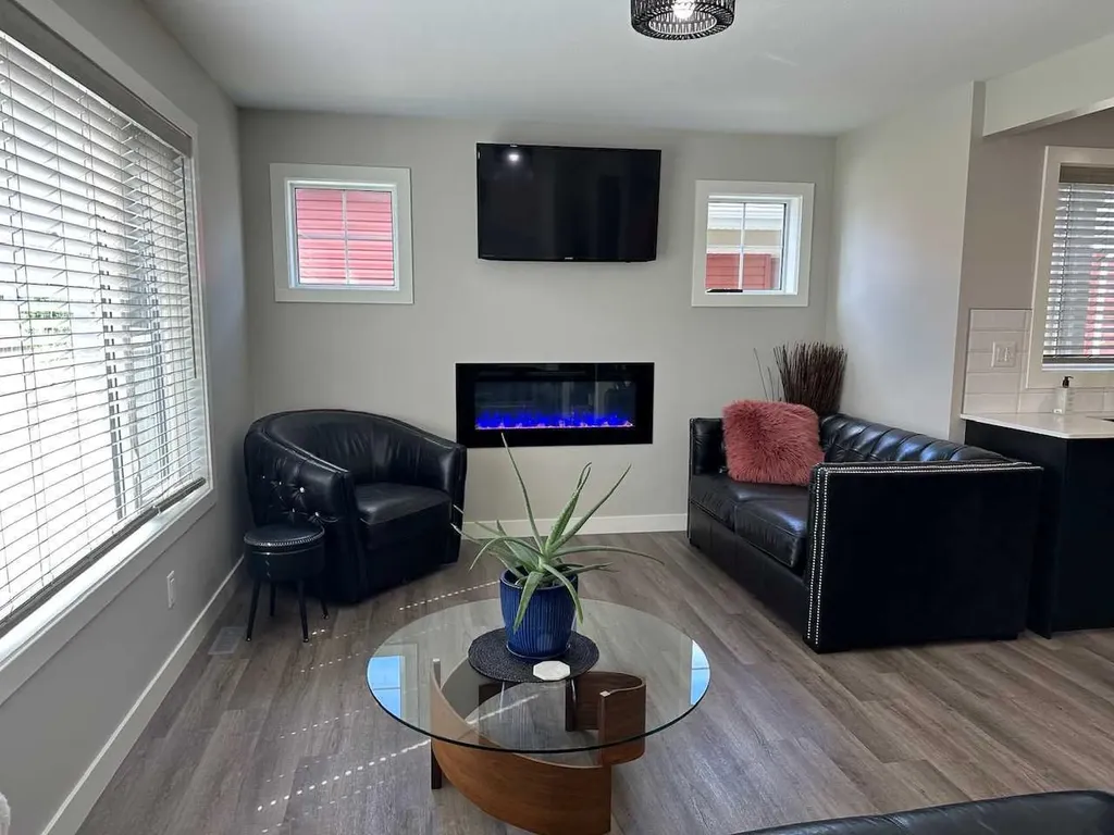 111 Golden Crescent Red Deer AB T4P 2S7