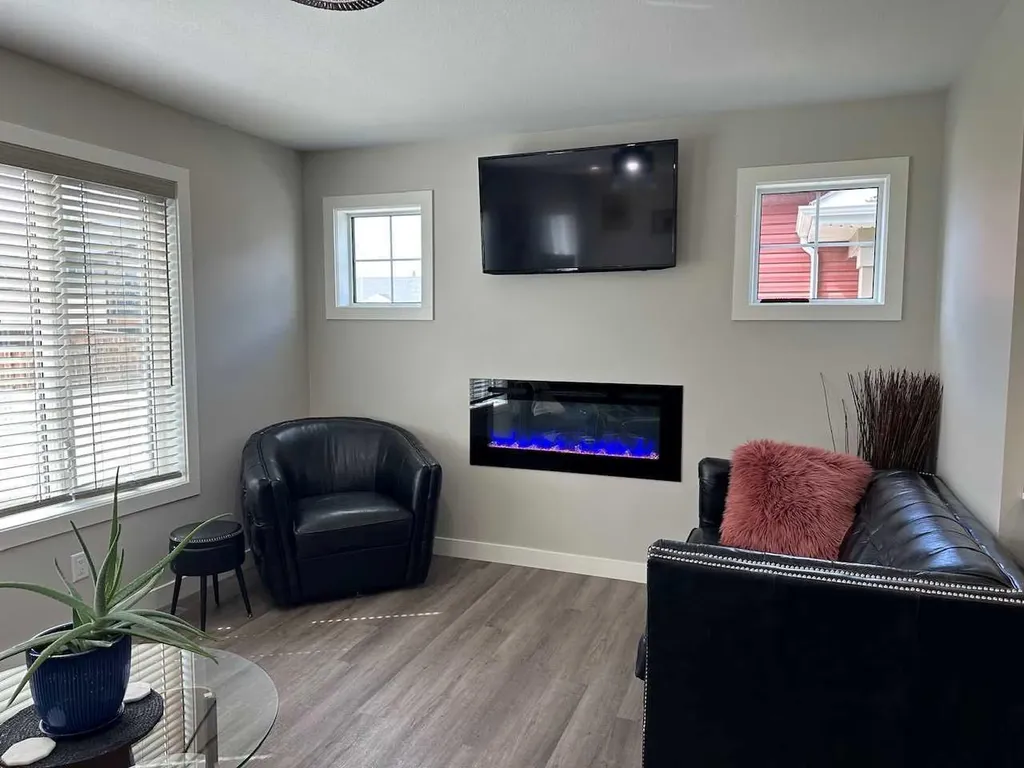 111 Golden Crescent Red Deer AB T4P 2S7