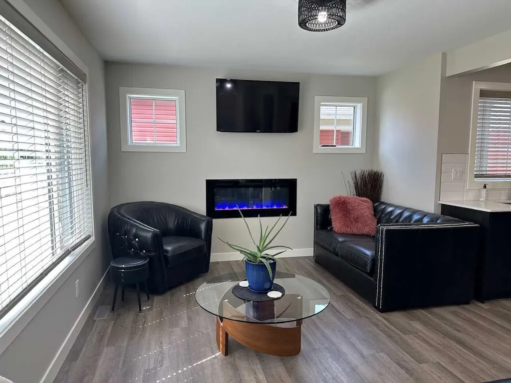 111 Golden Crescent Red Deer AB T4P 2S7