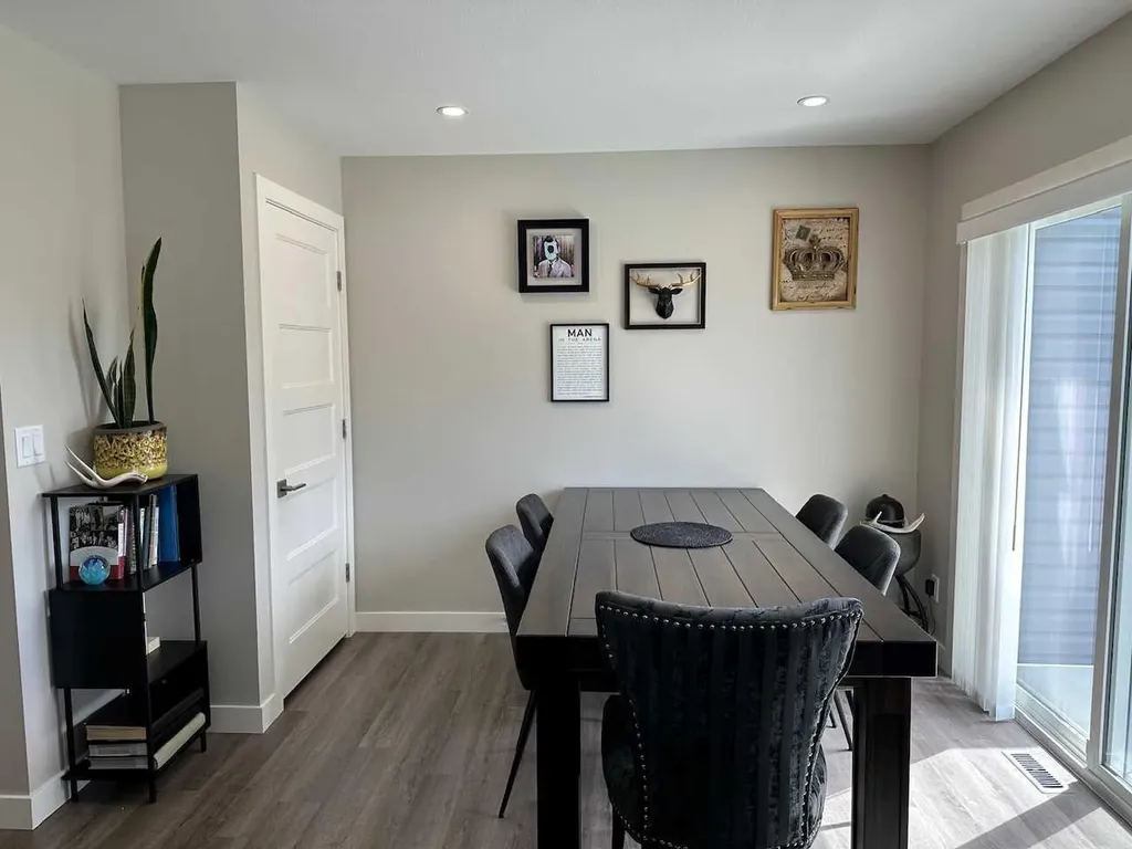111 Golden Crescent Red Deer AB T4P 2S7