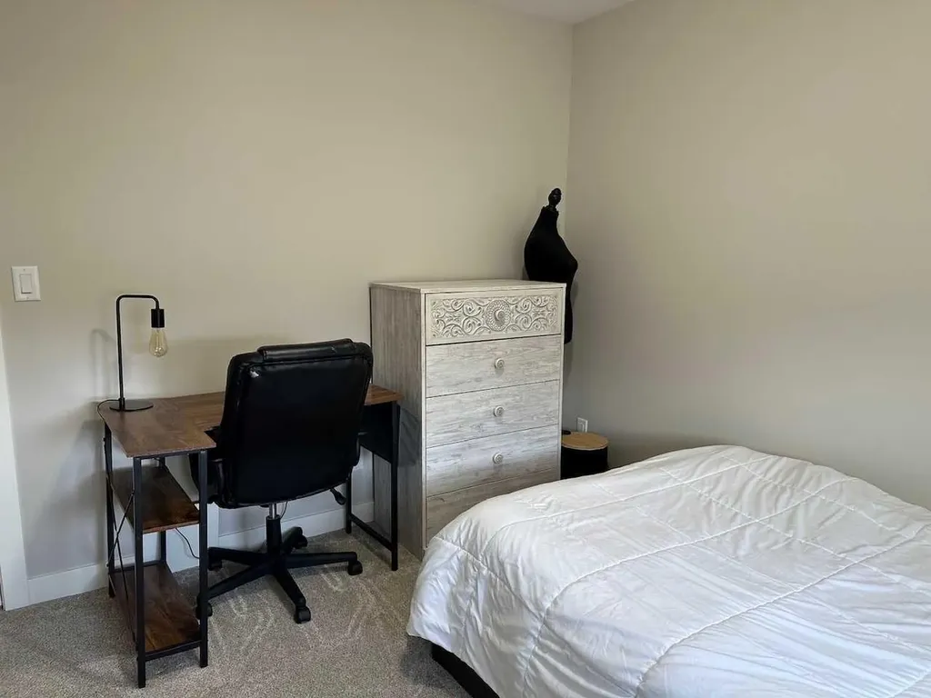 111 Golden Crescent Red Deer AB T4P 2S7