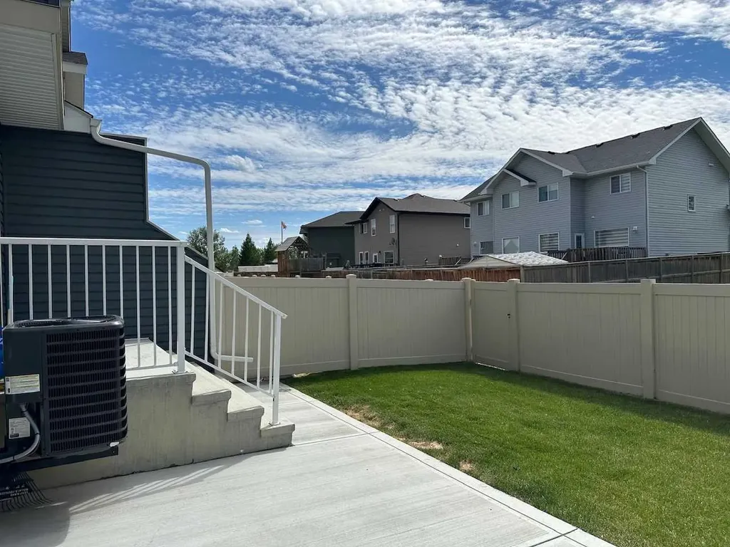111 Golden Crescent Red Deer AB T4P 2S7