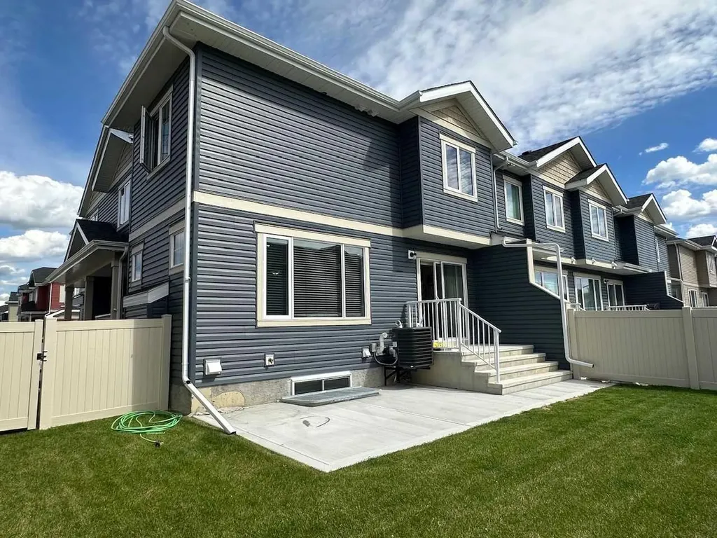 111 Golden Crescent Red Deer AB T4P 2S7