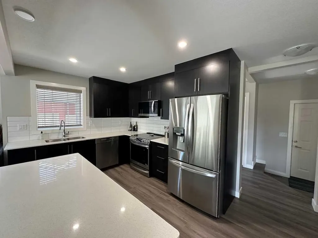 111 Golden Crescent Red Deer AB T4P 2S7