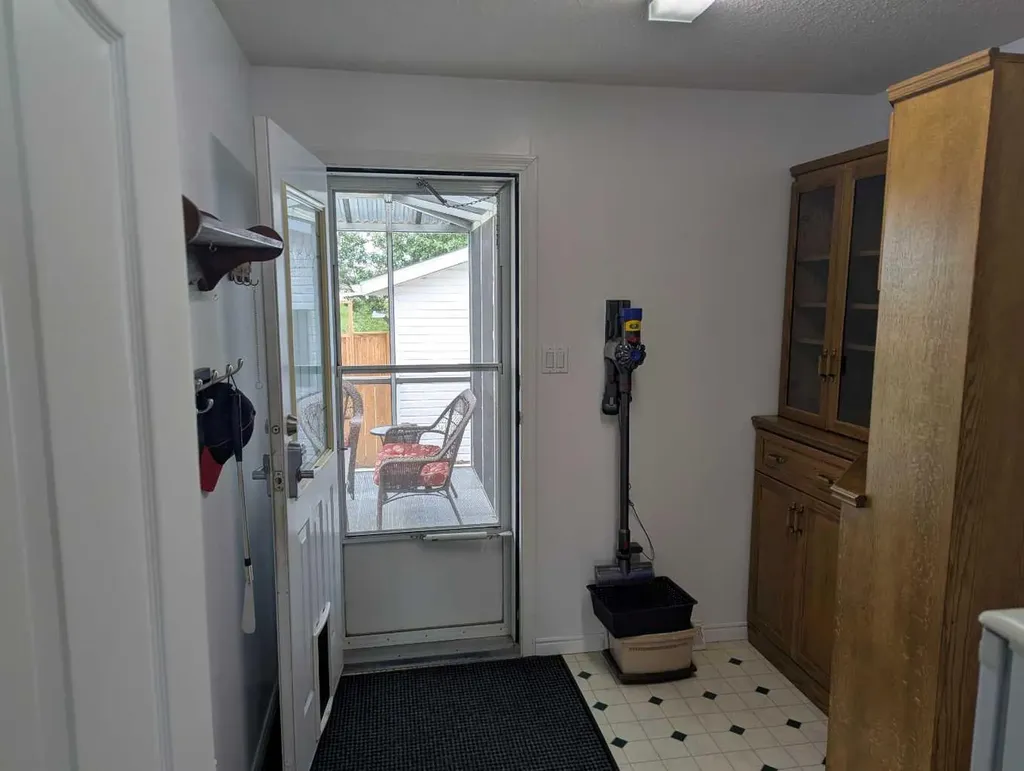 4926 59 Street Killam AB T0B2L0