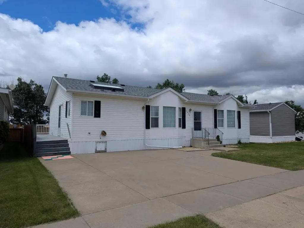 4926 59 Street Killam AB T0B2L0