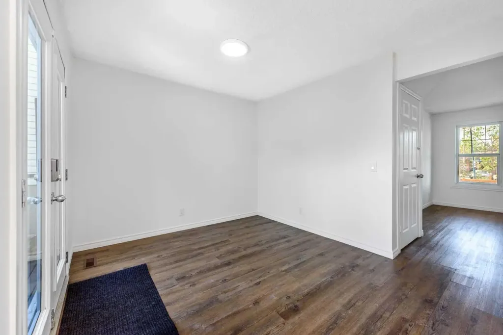 120 Whitefield Drive NE Calgary AB T1Y5X2