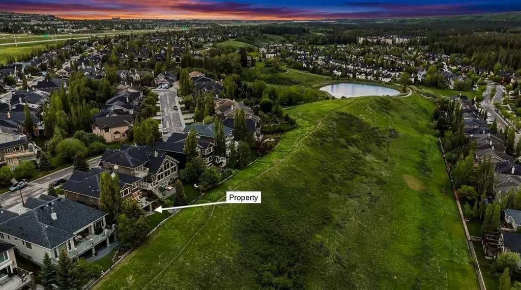 74 Discovery Ridge Heights SW Calgary AB T3H 5S9