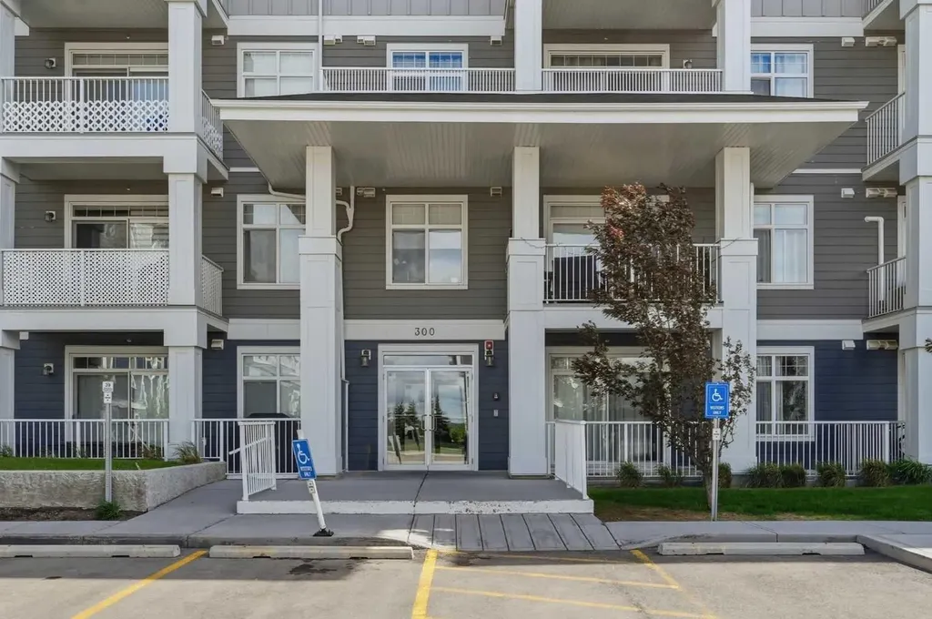 300 Auburn Meadows Common SE Calgary AB T3M 3E7