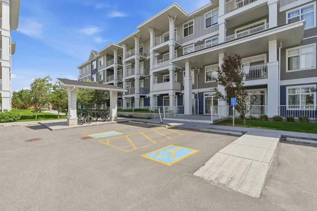 300 Auburn Meadows Common SE Calgary AB T3M 3E7