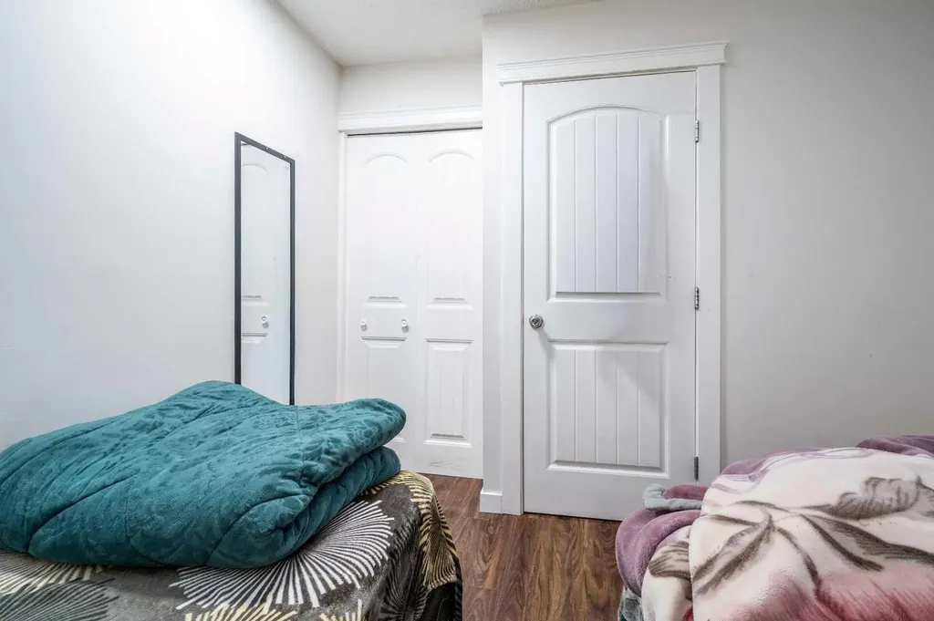 72 Faldale Close NE Calgary AB T3J1V9