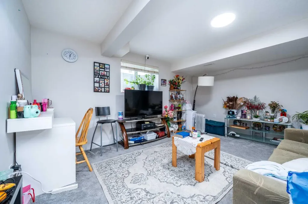 72 Faldale Close NE Calgary AB T3J1V9