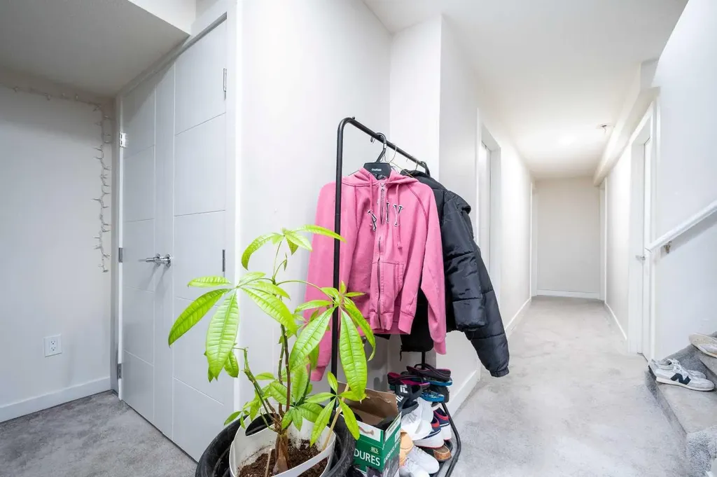 72 Faldale Close NE Calgary AB T3J1V9