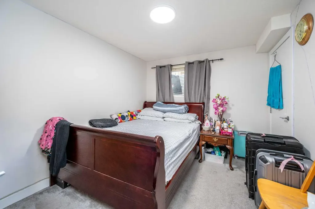 72 Faldale Close NE Calgary AB T3J1V9