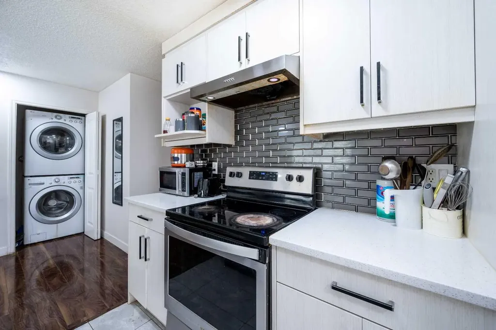 72 Faldale Close NE Calgary AB T3J1V9