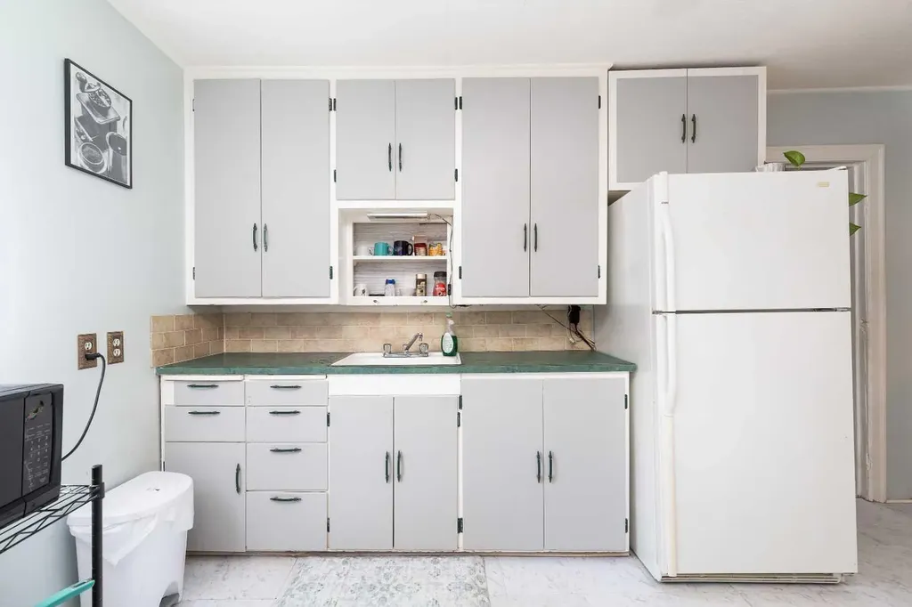 432 12a Street N Lethbridge AB T1H 2J6
