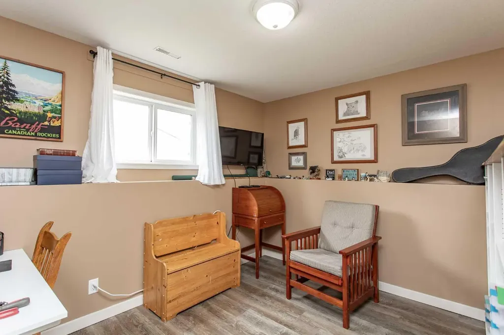 74 Pine Crescent Blackfalds AB T4M 0E2