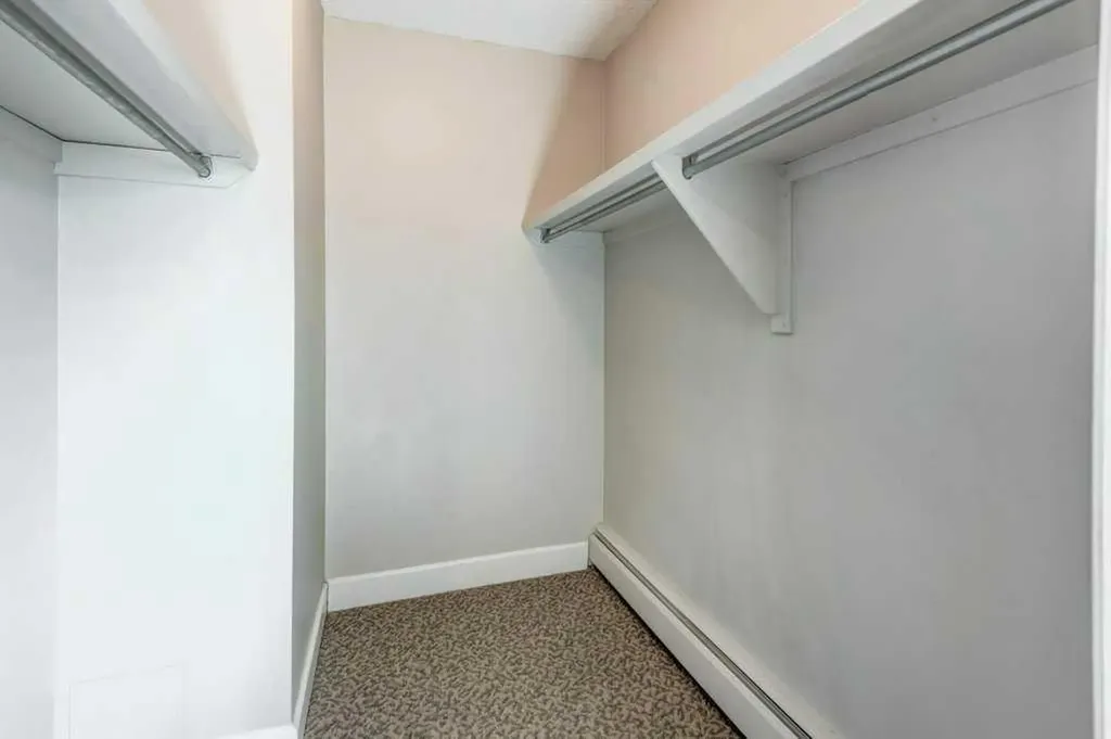 1703 11 Avenue SW Calgary AB T3K 1J5